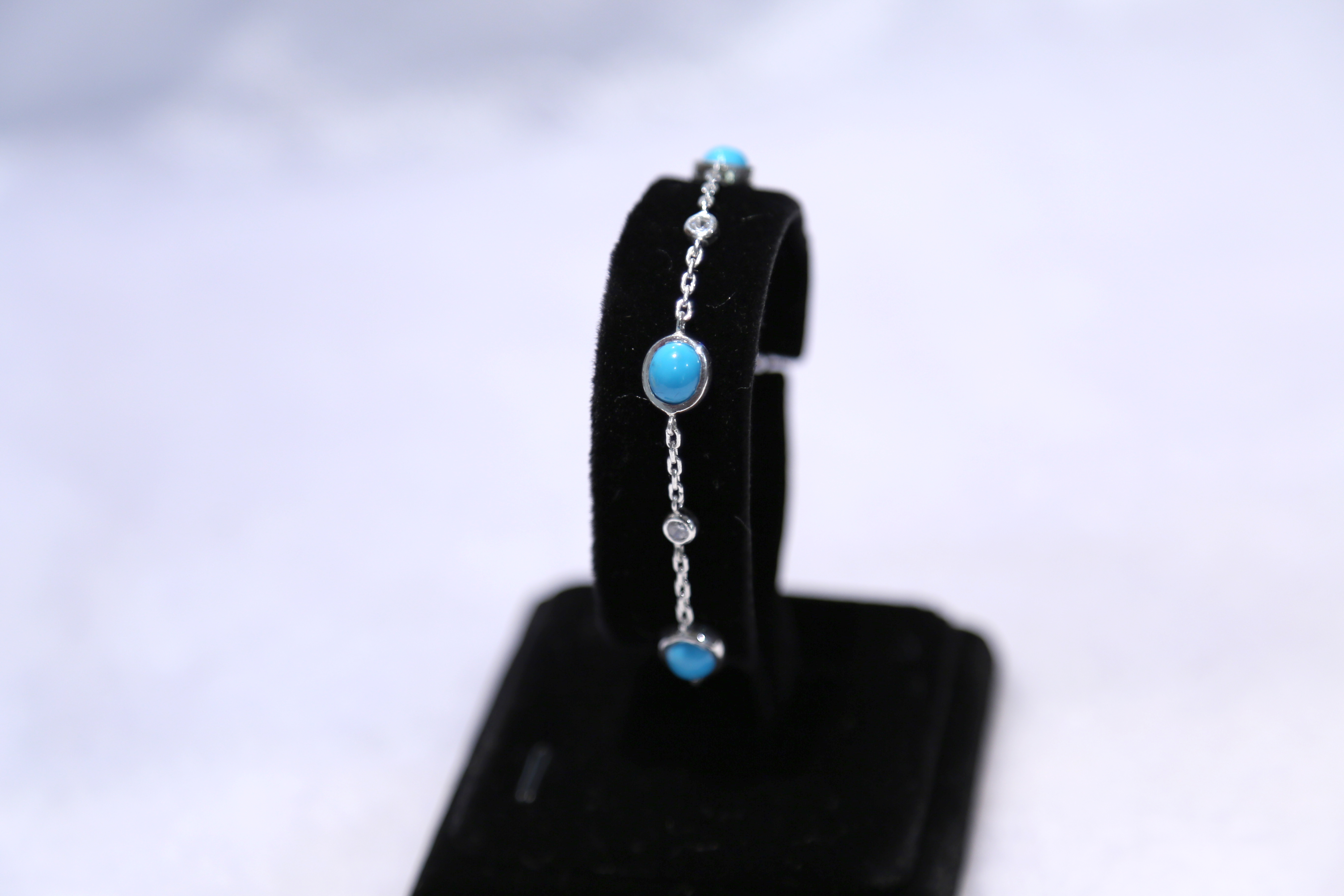 生辰石之&ldquo;睡美人&rdquo;绿松石银手链