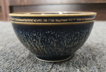 窑变矿釉兔毫盏